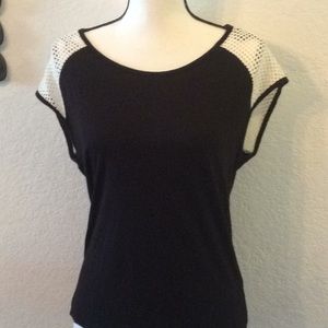 👚✨ Forever 21 Crochet Knit Zippered Knit Top - Size M